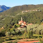 Feriegård Borgo Del Canto - Traditional Country Retreat - 30 Min From The Sea!